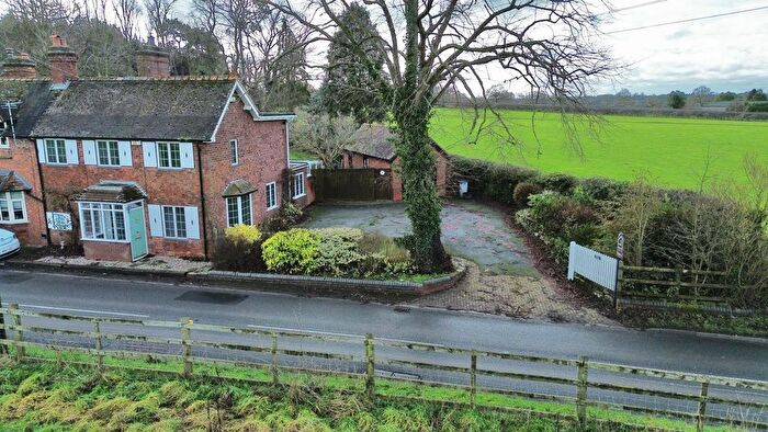 3 Bedroom Cottage To Rent In Barston Lane, Eastcote, B92