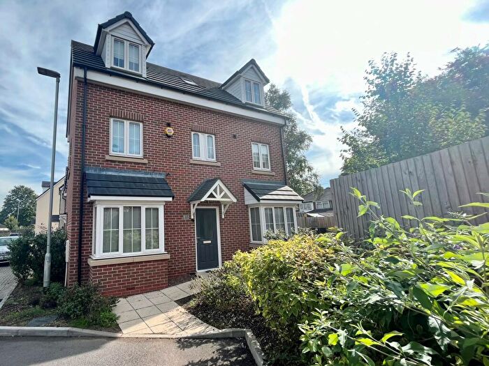 4 Bedroom Semi-Detached House To Rent In Bromford Way, Birmingham, B36