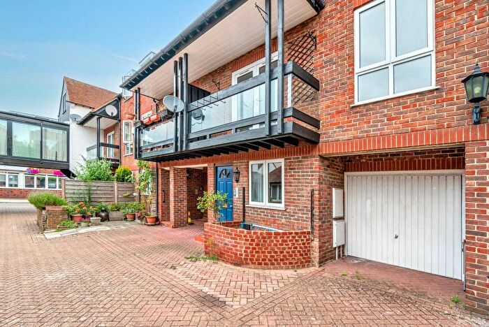 4 Bedroom Town House For Sale In Temple Mews Stour Street, Canterbury, CT1