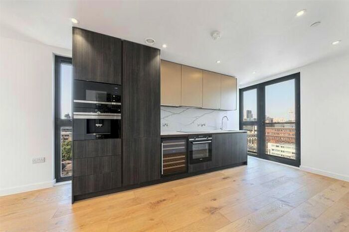 Studio To Rent In Eastlight Apartments, Dock Street, Algate, Liverpool Street, London E1