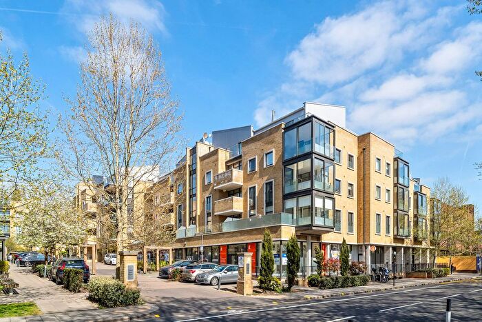 2 Bedroom Flat To Rent In Frazer Nash Close, Isleworth, TW7