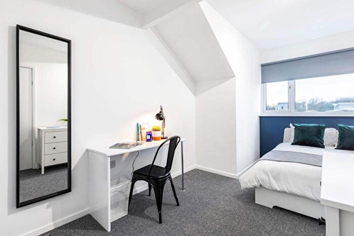 6 Bedroom House To Rent In Spring Grove Walk, Leeds, LS6