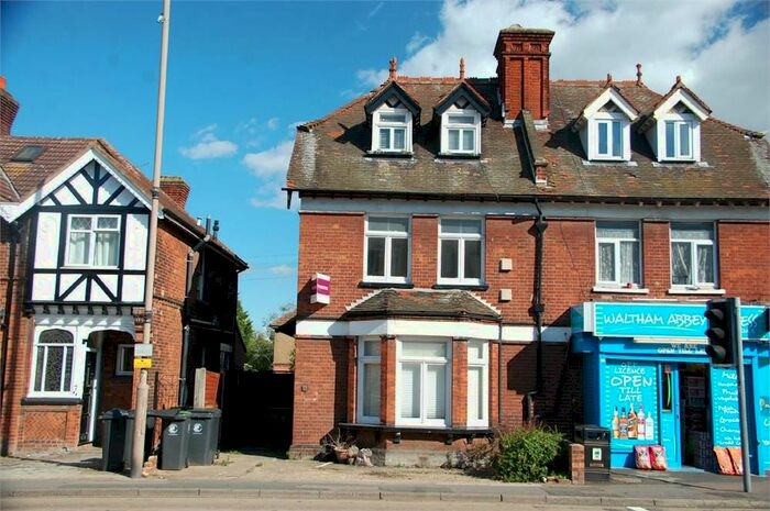 1 Bedroom Flat To Rent In Sewardstone Road, Waltham Abbey, EN9
