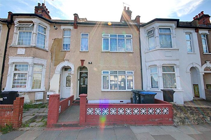 3 Bedroom Terraced House For Sale In Hertford Road, London, N9