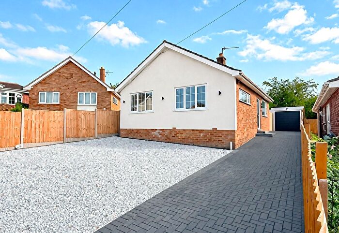 2 Bedroom Detached Bungalow For Sale In Vaughan Avenue, Bottesford, NG13