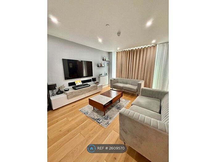 4 Bedroom Semi-Detached House To Rent In Hubbard Street, London, SE10