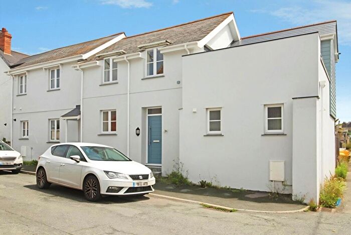 3 Bedroom End Of Terrace House To Rent In Summerleaze Avenue, Bude, Cornwall, EX23