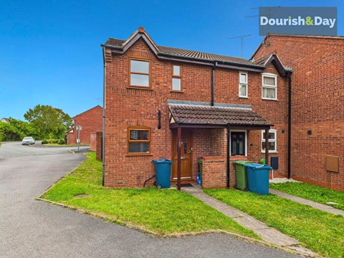 2 Bedroom End Of Terrace House For Sale In Charnley Road, Stafford, ST16