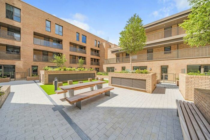 1 Bedroom Apartment To Rent In Bed, Nd Floor Ouse At Refinery House In Anchors Point, E16