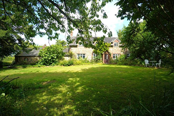 5 Bedroom Detached House For Sale In Copt Oak Road, Loughborough, LE12