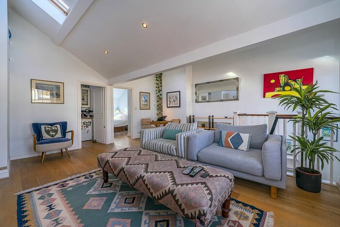 1 Bedroom Flat To Rent In Devonshire Terrace, London W2