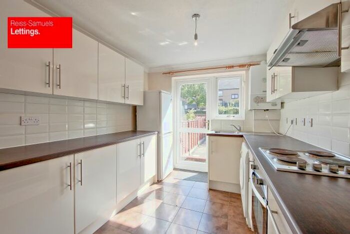 4 Bedroom Terraced House To Rent In Manchester Road, Isle Of Dogs, E14