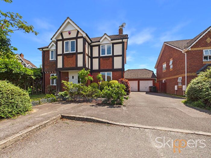 5 Bedroom Detached House For Sale In Jersey Close, Kennington, TN24