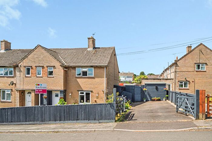 3 Bedroom End Terrace House For Sale In Langmead Place, Crewkerne, TA18