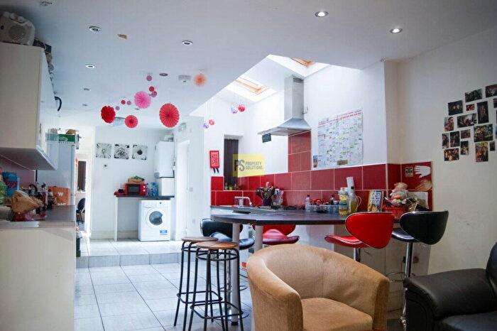 7 Bedroom Terraced House To Rent In Dawlish Road, Selly Oak, Birmingham, B29