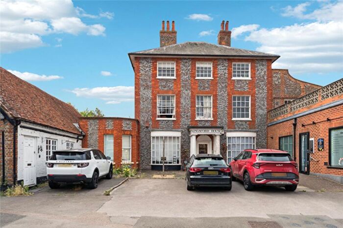 1 Bedroom Flat To Rent In High Street, Benson, Wallingford, Oxfordshire, OX10