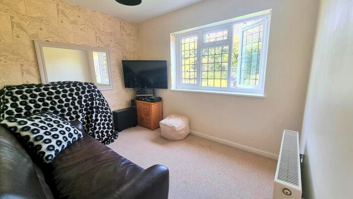 4 Bedroom Detached House For Sale In Gravelye Lane, Lindfield, RH16