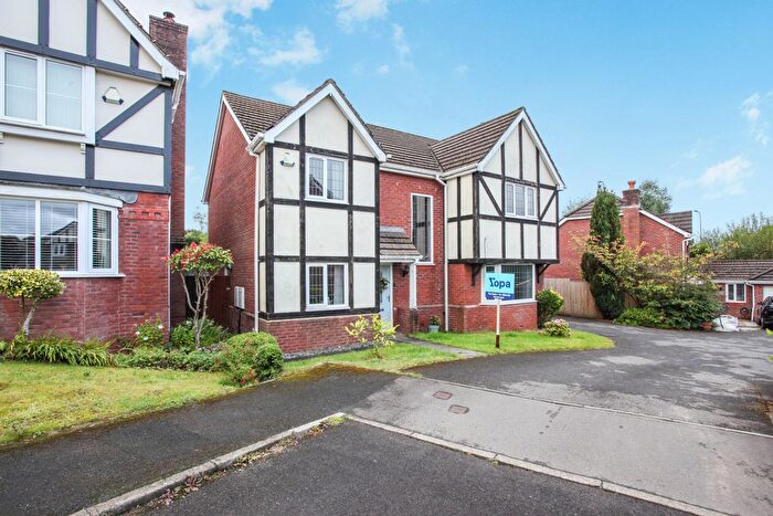 4 Bedroom Detached House For Sale In Clos Y Goron, Blackwood, NP12