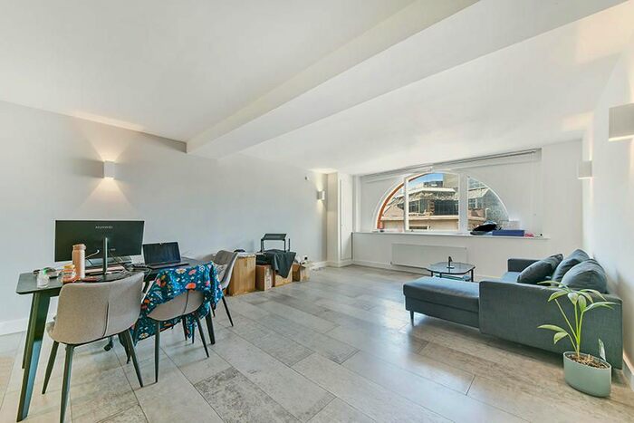 2 Bedroom Flat To Rent In Tabernacle Street, London, EC2A