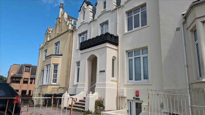 1 Bedroom Flat To Rent In Mattlock Terrace, St Lukes Road, Torquay, TQ2