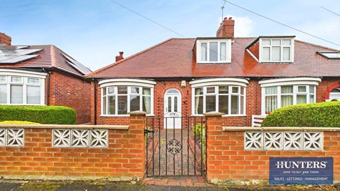 3 Bedroom Semi-Detached House For Sale In Newhaven Avenue, Fulwell, Sunderland, SR5