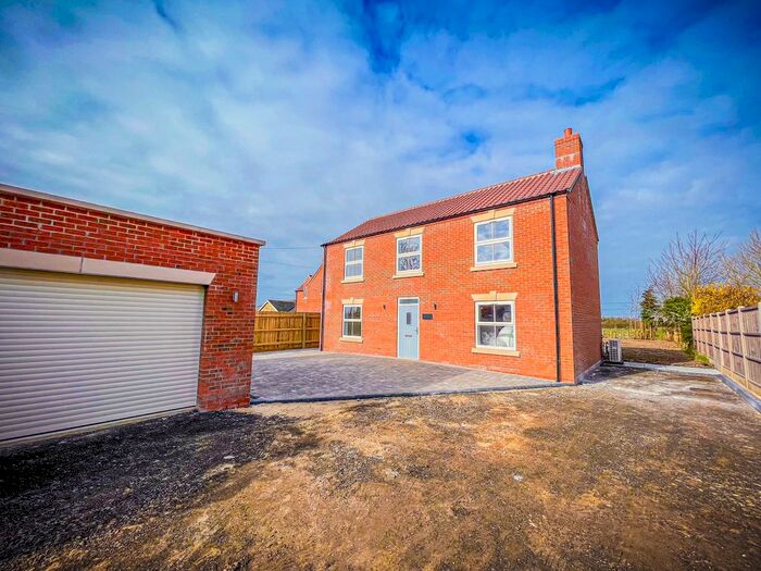 4 Bedroom Detached House To Rent In Wath Lane, South Hykeham, Lincoln, LN6