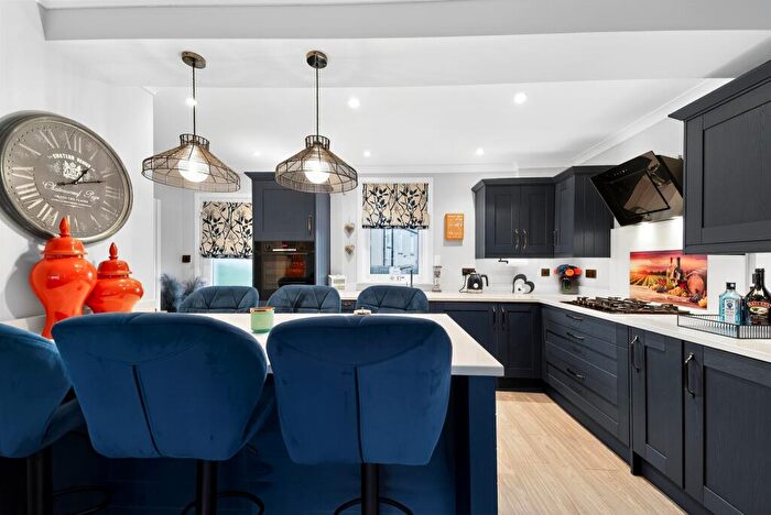 2 Bedroom Terraced House For Sale In Randolph Avenue, Clarkston, Glasgow, G76