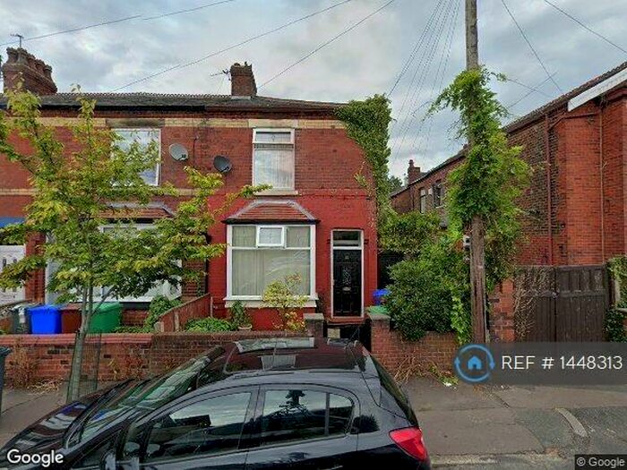 3 Bedroom Semi-Detached House To Rent In Oak Bank Avenue, Manchester, M9