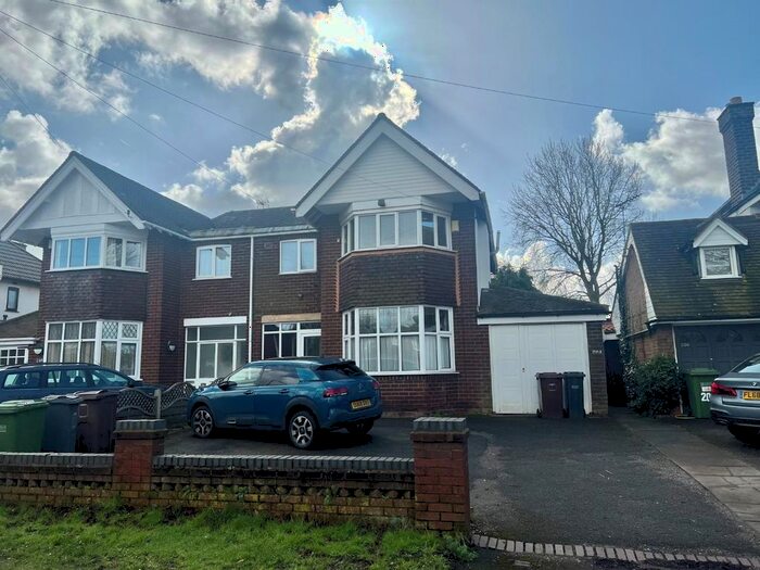 2 Bedroom Flat To Rent In Bradford Road, Castle Bromwich, Birmingham, B36