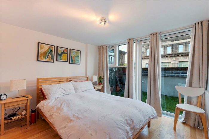 1 Bedroom Flat For Sale In Ingram Street, Glasgow, G1