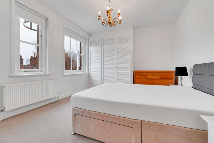1 Bedroom Apartment To Rent In Upper Street, London, N1