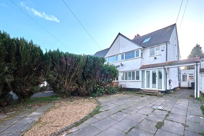 5 Bedroom Semi Detached House For Sale In Aldridge Road, Streetly, Sutton Coldfield, B74