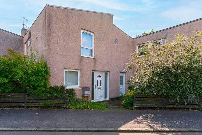 4 Bedroom Terraced House For Sale In Ellisland Road, Kildrum, Cumbernauld, North Lanarkshire, G67