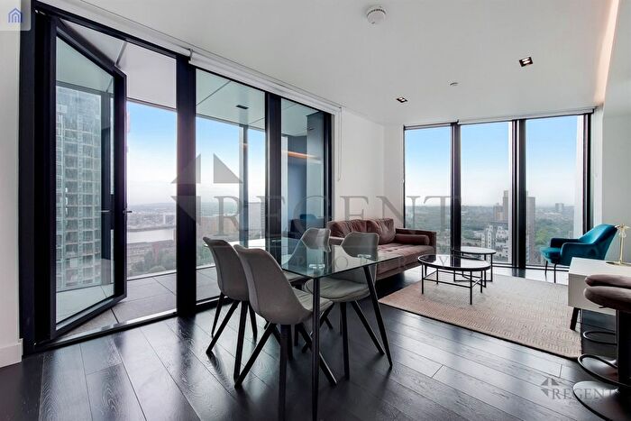 2 Bedroom Flat To Rent In Amory Tower, Marsh Wall, E14