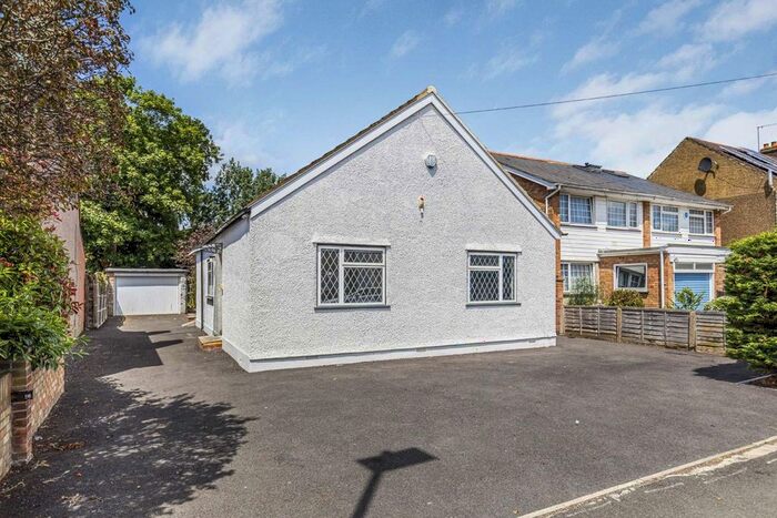 3 Bedroom Property To Rent In Argyle Avenue, Hounslow, TW3