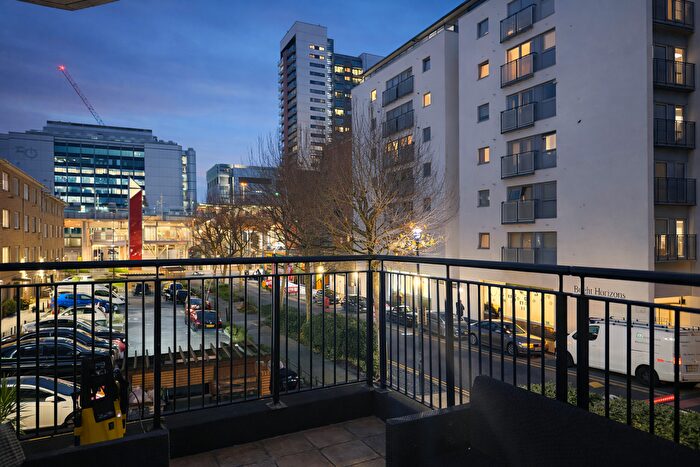 3 Bedroom Flat To Rent In Newport Avenue, London, E14