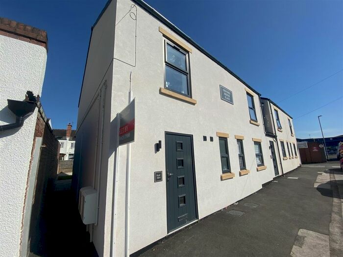 1 Bedroom Flat To Rent In Oxford House, Oxford Street, Mansfield, NG18