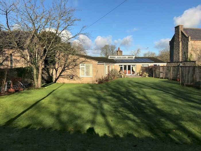 4 Bedroom Detached Bungalow To Rent In Christchurch Close, Nailsea, BS48