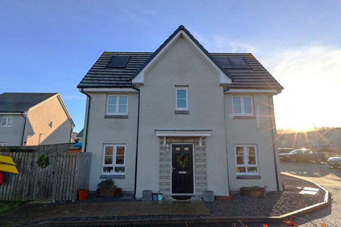 3 Bedroom End Terrace House For Sale In Banavie Gardens, Slackbuie, Inverness., IV2