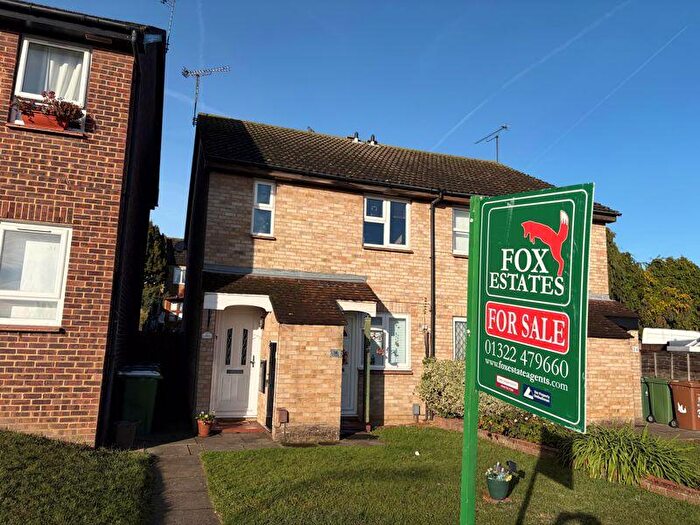 1 Bedroom Flat For Sale In Wyatt Road, Crayford, Dartford, DA1