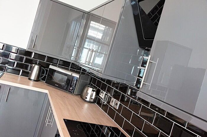 6 Bedroom Apartment To Rent In St. James House, - Portland Terrace, NE2