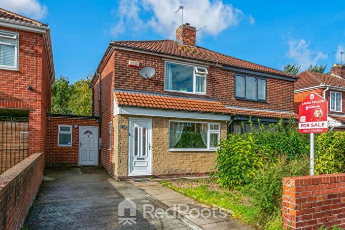 2 Bedroom Semi-Detached House For Sale In Crompton Avenue, Sprotbrough, Doncaster, DN5