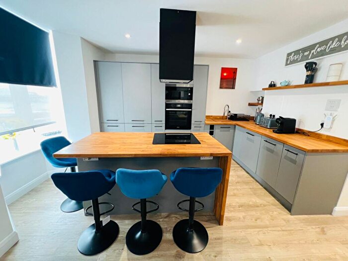 2 Bedroom Apartment To Rent In Marine Parade, Eastbourne, BN21