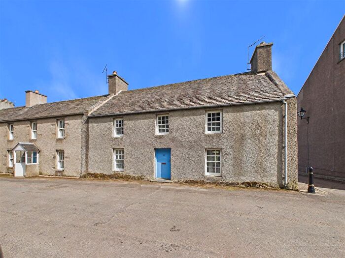 3 Bedroom End Terrace House For Sale In The Square, Grantown On Spey, PH26