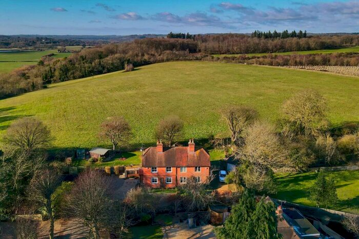 3 Bedroom Semi-Detached House For Sale In Gravel Hill Cottages, Caversham Heights, Reading, RG4