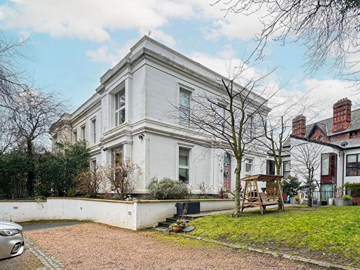 2 Bedroom Flat For Sale In Ullet Road, Liverpool, L8