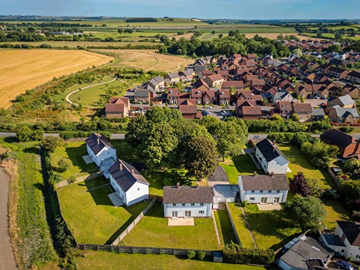 4 Bedroom Link Detached House For Sale In Marlborough Close, Devizes, SN10