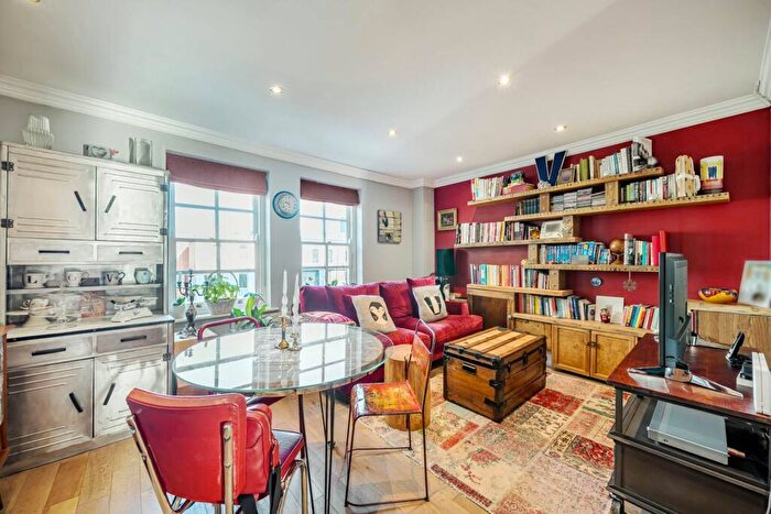 2 Bedroom Flat For Sale In Whitechapel Road, Whitechapel, London, E1