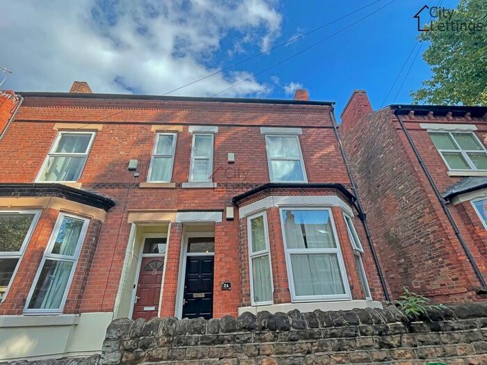 5 Bedroom Terraced House To Rent In Albert Grove, Lenton, NG7