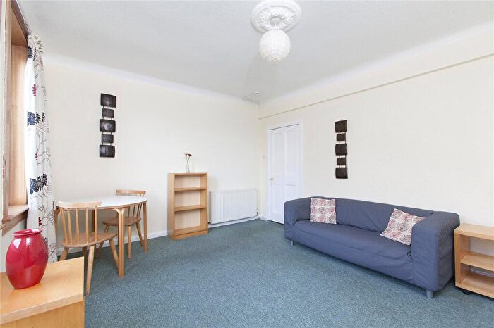 2 Bedroom Flat To Rent In Warriston Road, Edinburgh, EH7